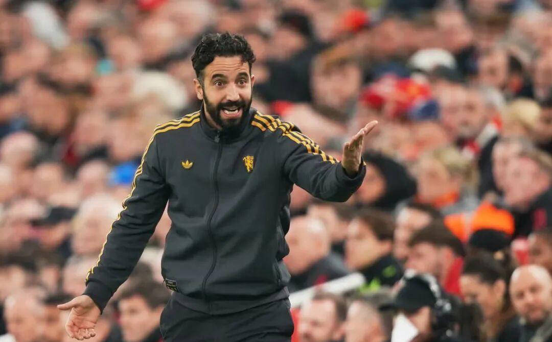 关于清晨体能课后；曼联内部沟通备战NBA总决赛；更衣室稳定；资深球员宣示担当的信息