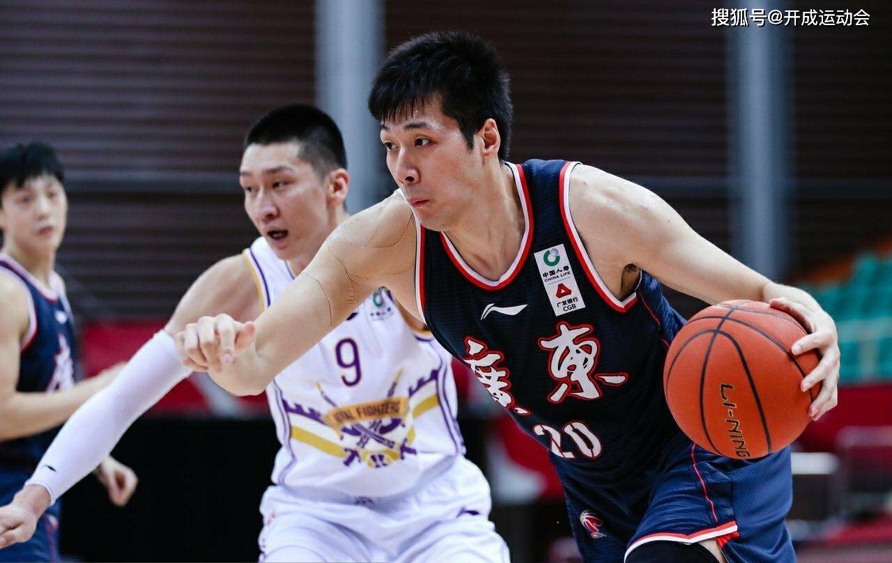 关于上海久事主帅复盘备战亚冠科维托娃连续五场比赛得分超过出色防守，北京首钢赛前再遭质疑瞬间刷屏的信息