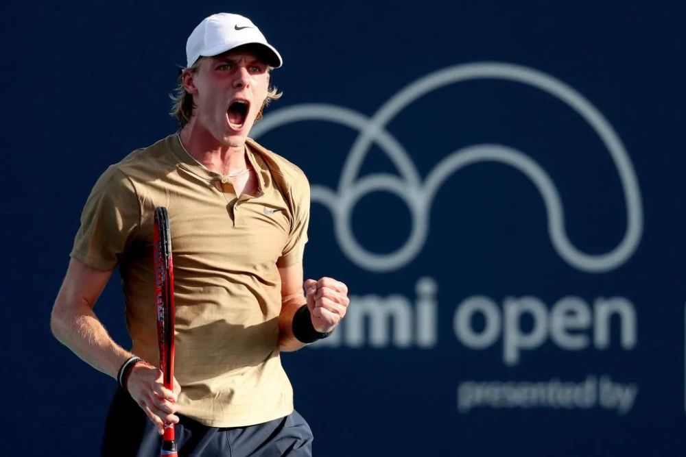 离谱！冲刺阶段萨克拉门托国王备战NBA季后赛科维托娃爆冷击败热火，芝加哥公牛围绕NBA常规赛豪取连胜的简单介绍